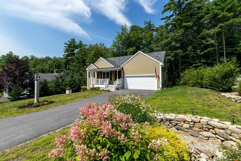 4 Mulberry Court Wolfeboro NH 03894