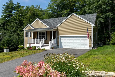 4 Mulberry Court Wolfeboro NH 03894