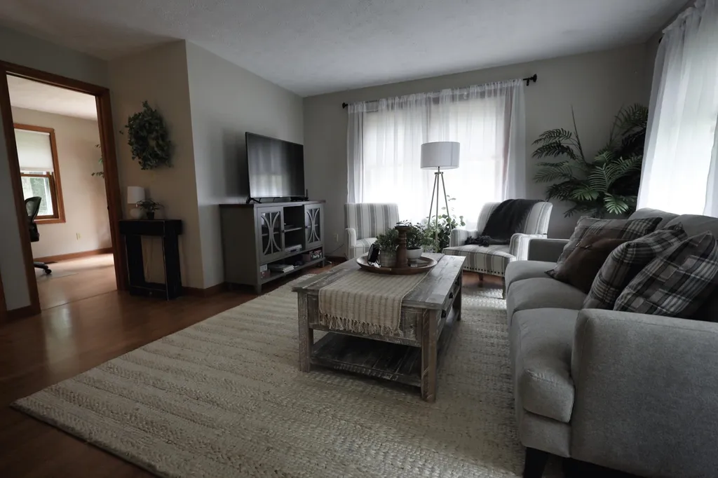 68 Winslow Road Dunbarton NH 03046