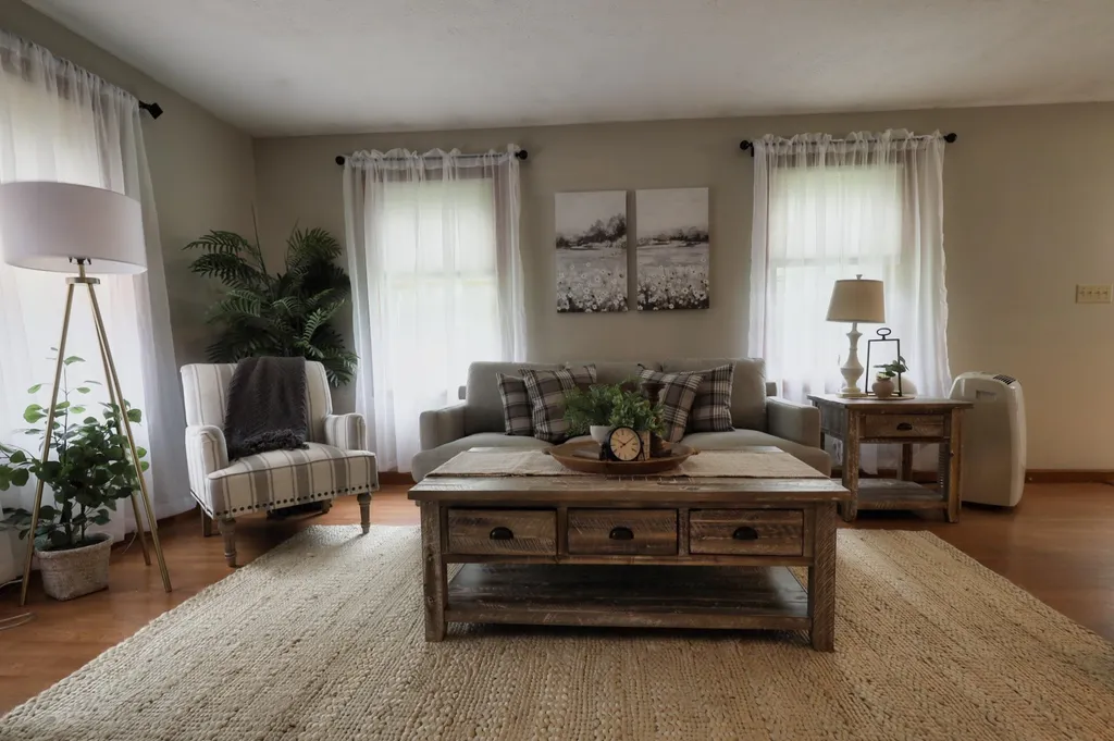 68 Winslow Road Dunbarton NH 03046