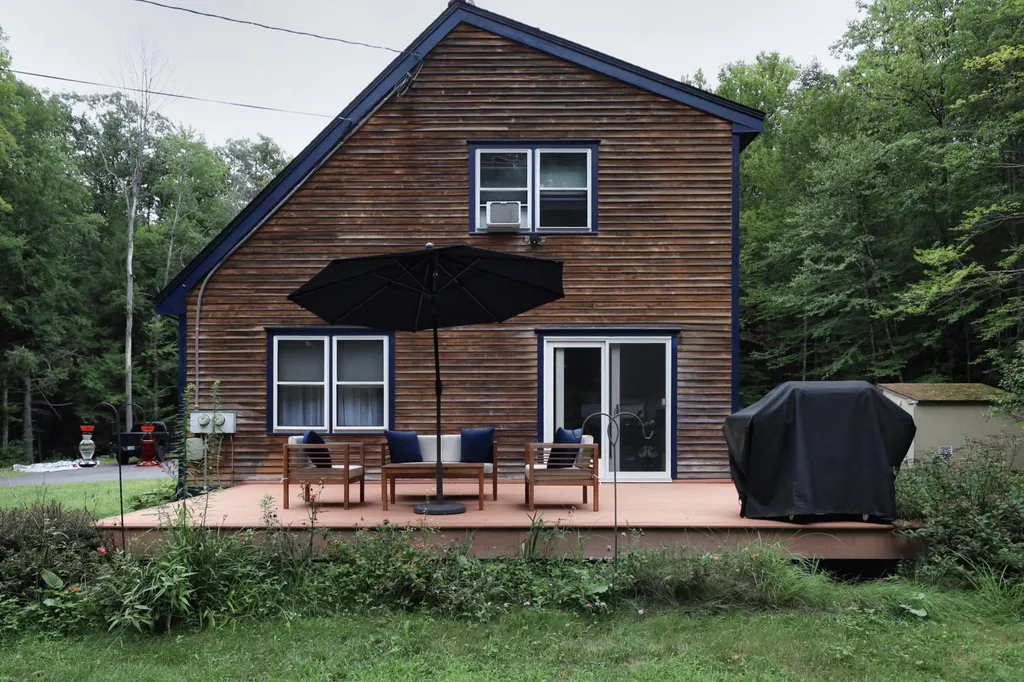 68 Winslow Road Dunbarton NH 03046