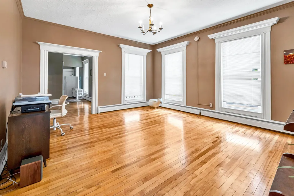 604 Beech Street Manchester NH 03104