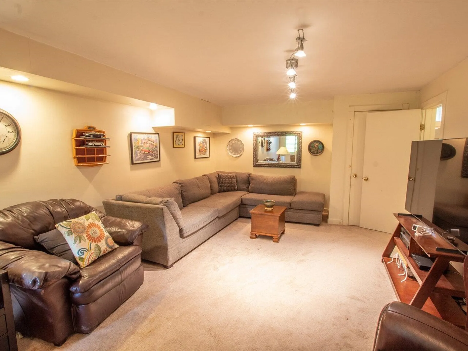 6328 Ethan Allen Highway Charlotte VT 05445