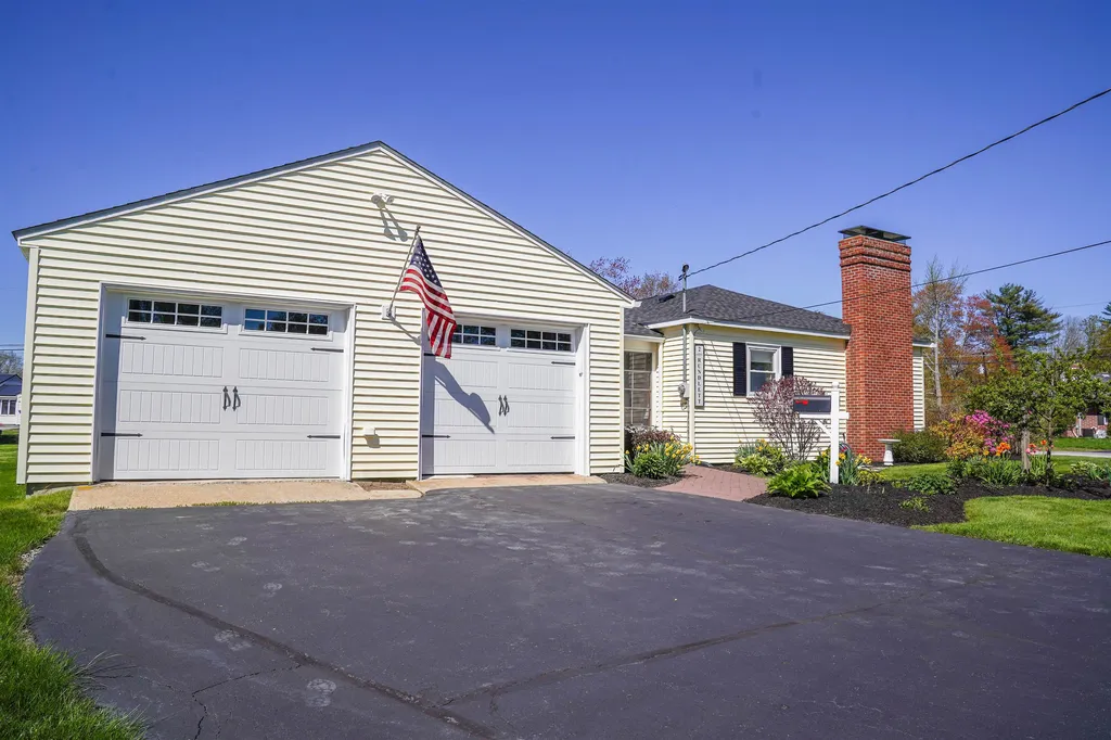 2 Rundlett Street Concord NH 03301