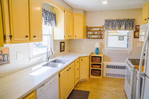 2 Rundlett Street Concord NH 03301