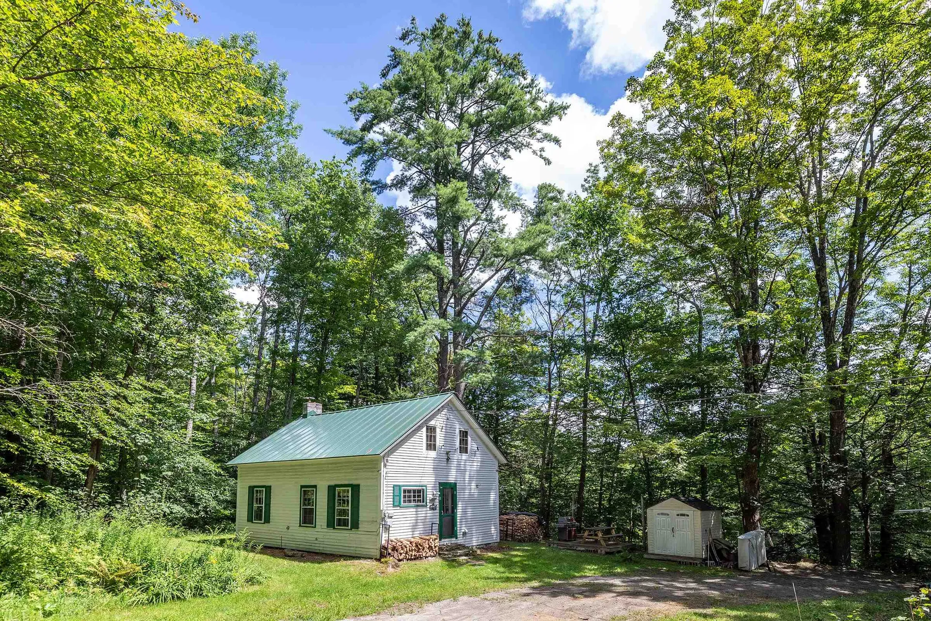 80 Henderson Road Jamaica VT 05343