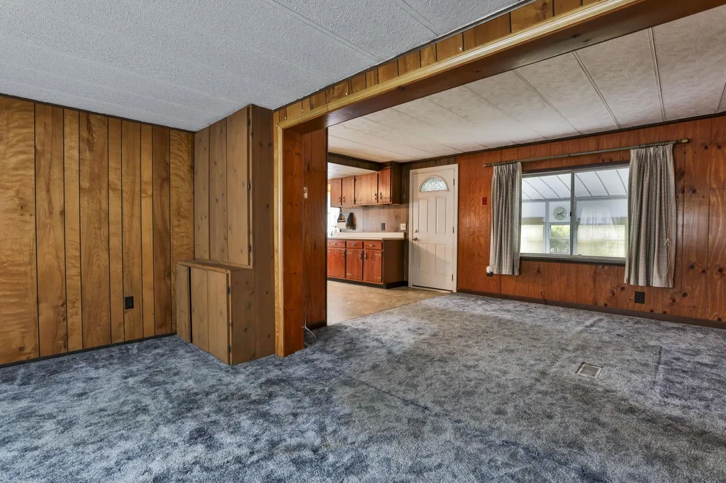 15 Greatstone Drive Nashua NH 03063