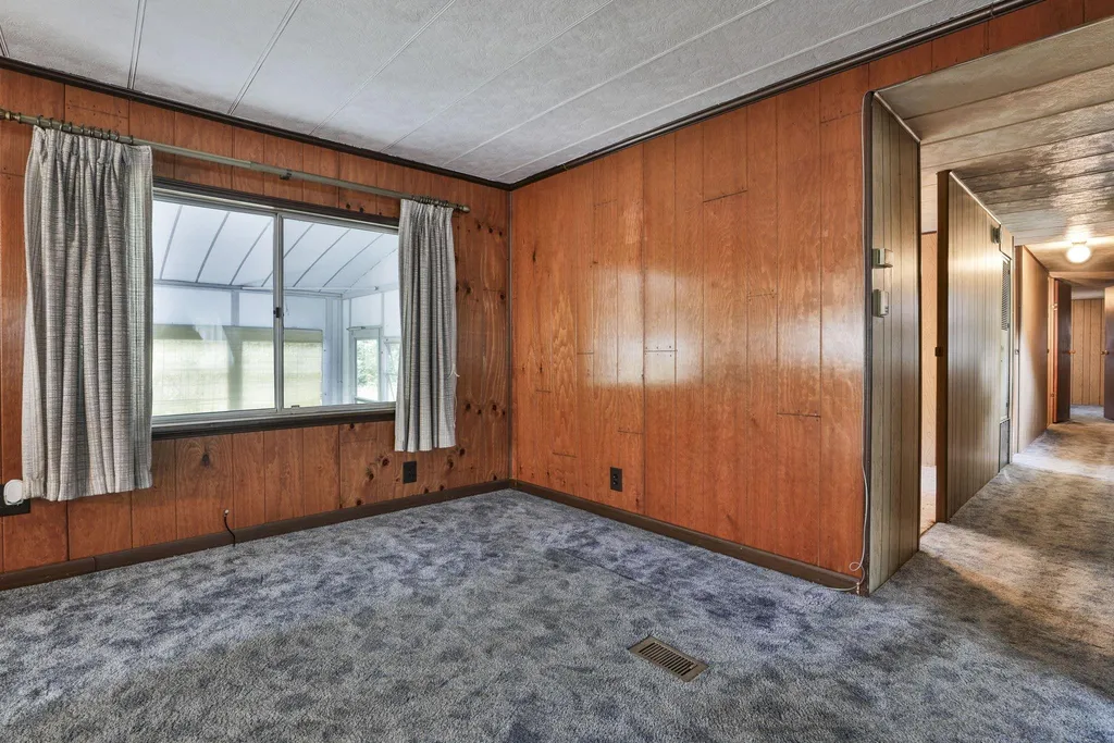 15 Greatstone Drive Nashua NH 03063