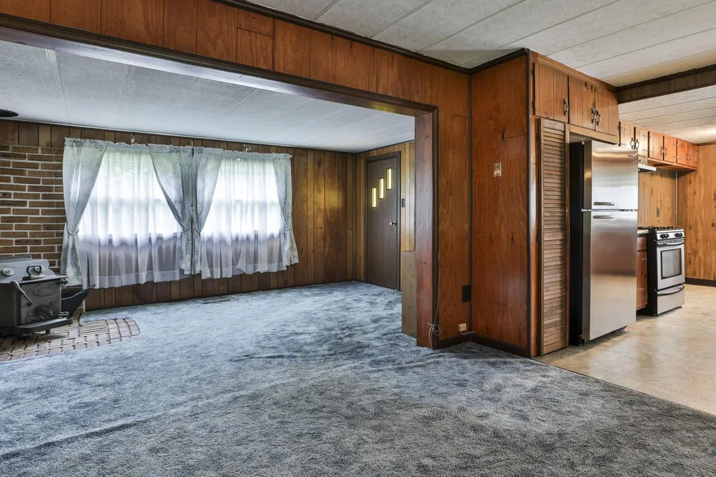 15 Greatstone Drive Nashua NH 03063