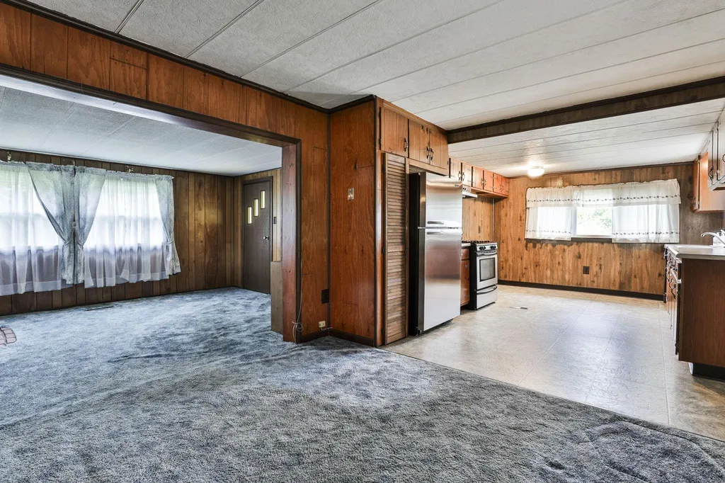 15 Greatstone Drive Nashua NH 03063