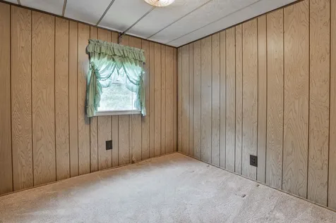 15 Greatstone Drive Nashua NH 03063