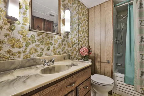 15 Greatstone Drive Nashua NH 03063