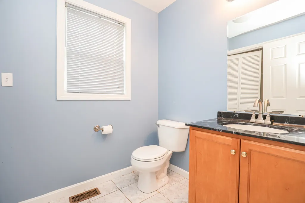 28 Majestic Avenue Nashua NH 03063