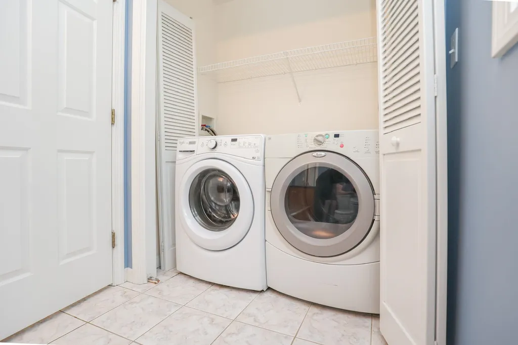 28 Majestic Avenue Nashua NH 03063