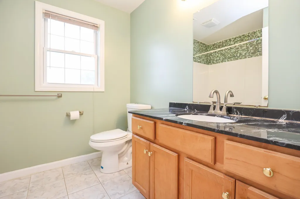 28 Majestic Avenue Nashua NH 03063