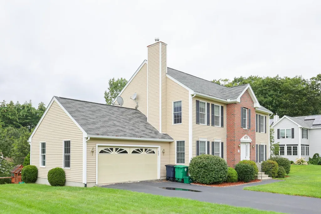 28 Majestic Avenue Nashua NH 03063