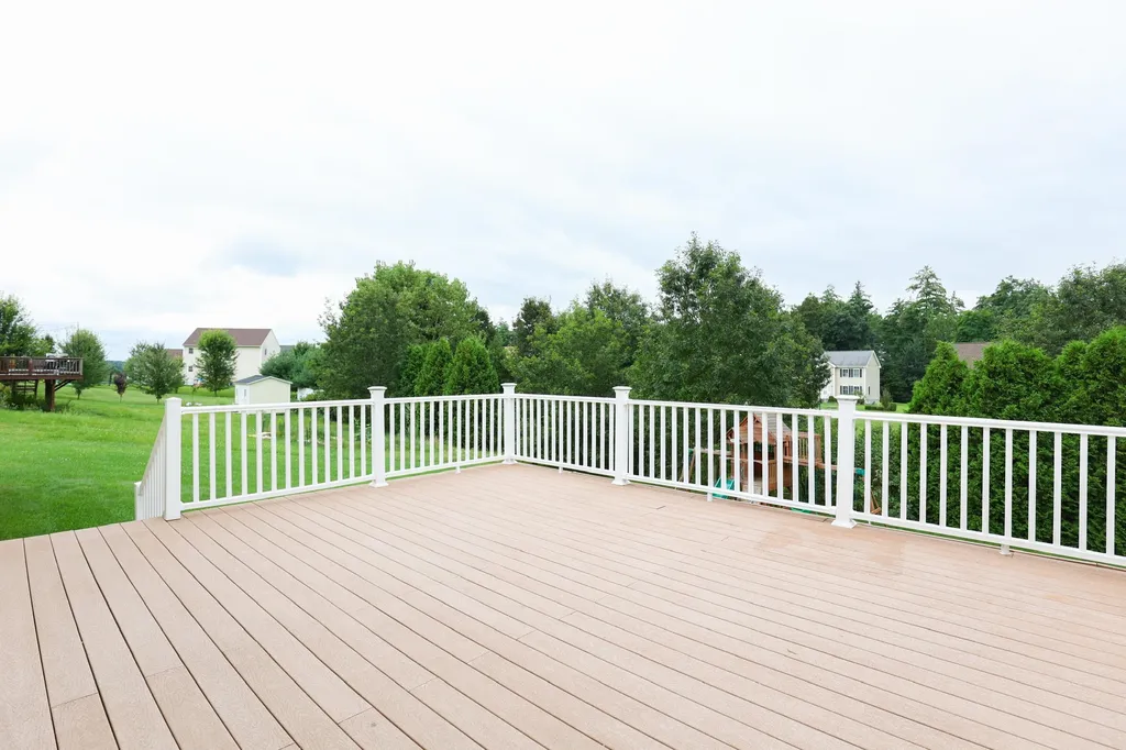 28 Majestic Avenue Nashua NH 03063