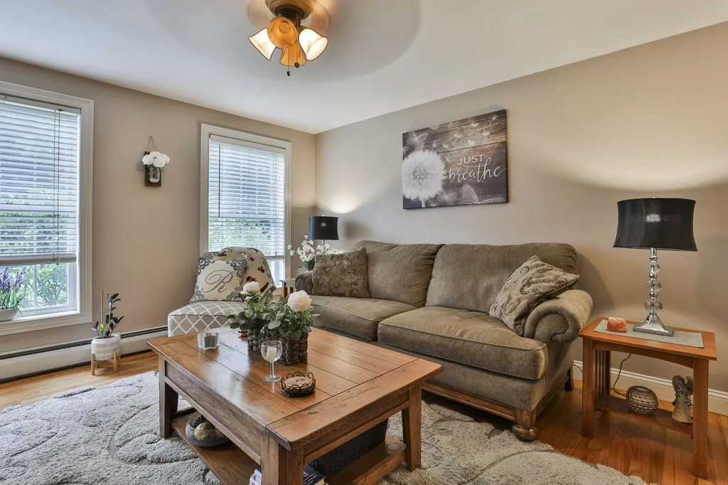 19 Sheas Drive Auburn NH 03032