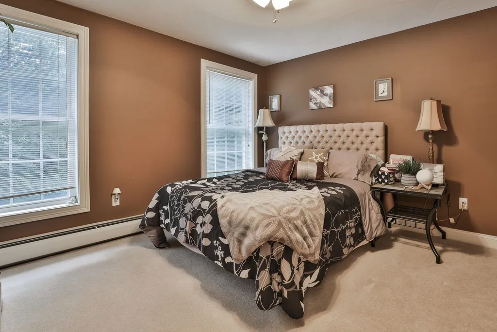 19 Sheas Drive Auburn NH 03032