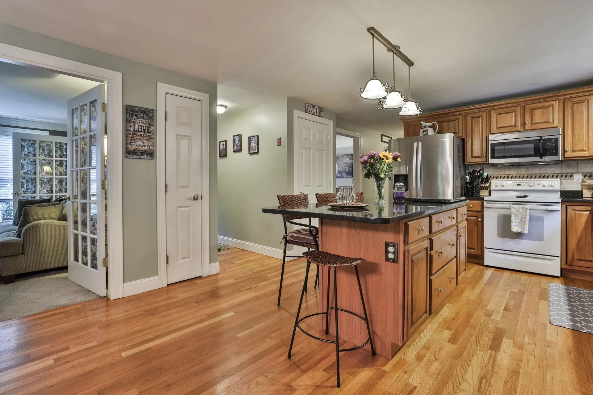 19 Sheas Drive Auburn NH 03032