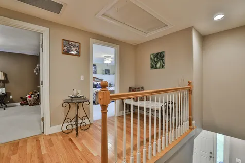 19 Sheas Drive Auburn NH 03032