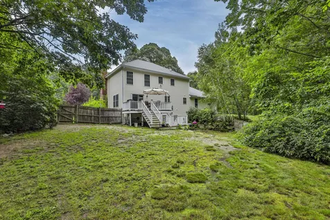 19 Sheas Drive Auburn NH 03032