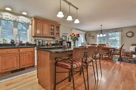 19 Sheas Drive Auburn NH 03032