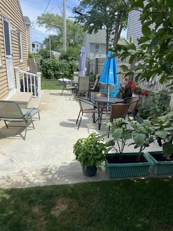 31 Walnut Avenue Hampton NH 03842