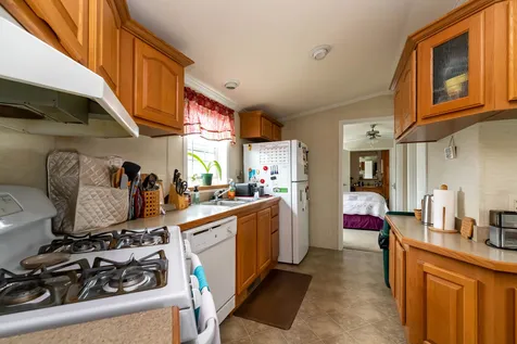 5 Eglin Boulevard Londonderry NH 03053