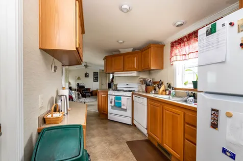 5 Eglin Boulevard Londonderry NH 03053