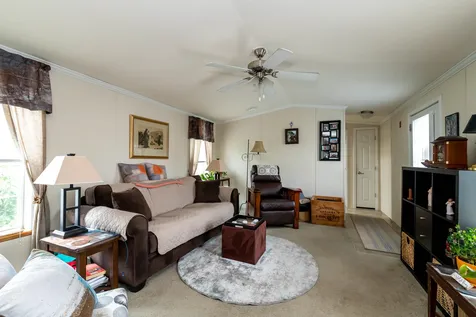 5 Eglin Boulevard Londonderry NH 03053