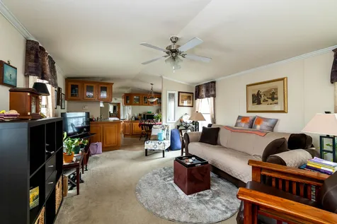 5 Eglin Boulevard Londonderry NH 03053