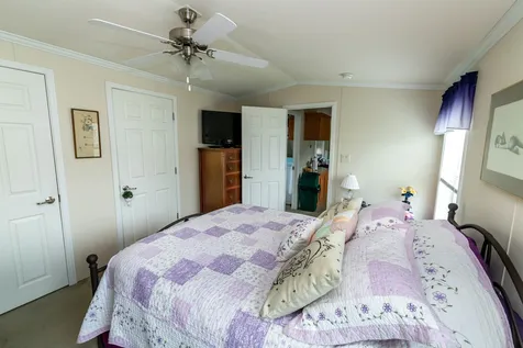 5 Eglin Boulevard Londonderry NH 03053