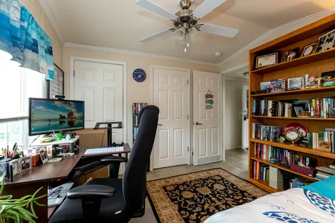 5 Eglin Boulevard Londonderry NH 03053