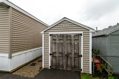 5 Eglin Boulevard Londonderry NH 03053