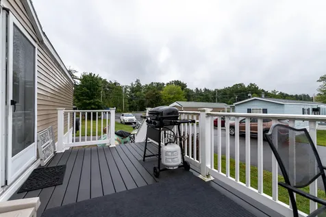 5 Eglin Boulevard Londonderry NH 03053