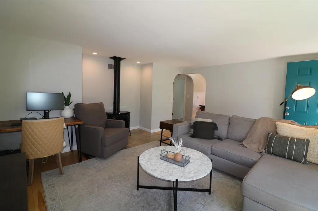 10 Fletcher Drive Jaffrey NH 03452