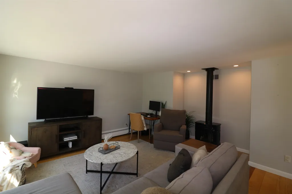 10 Fletcher Drive Jaffrey NH 03452
