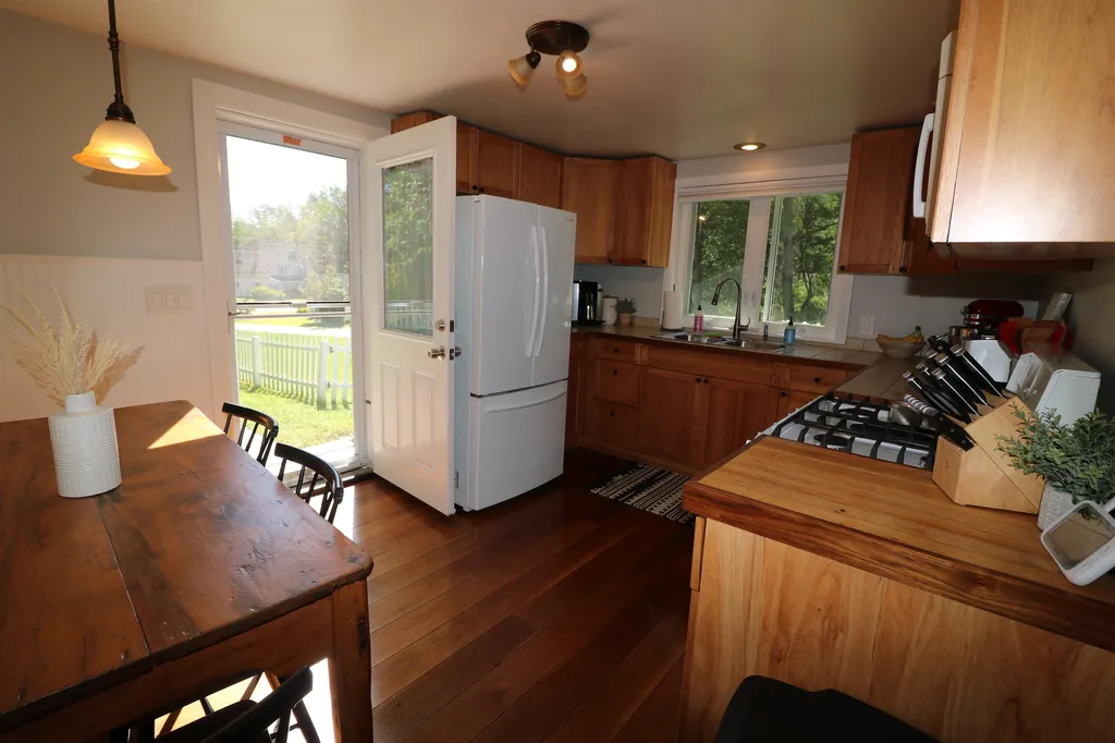 10 Fletcher Drive Jaffrey NH 03452