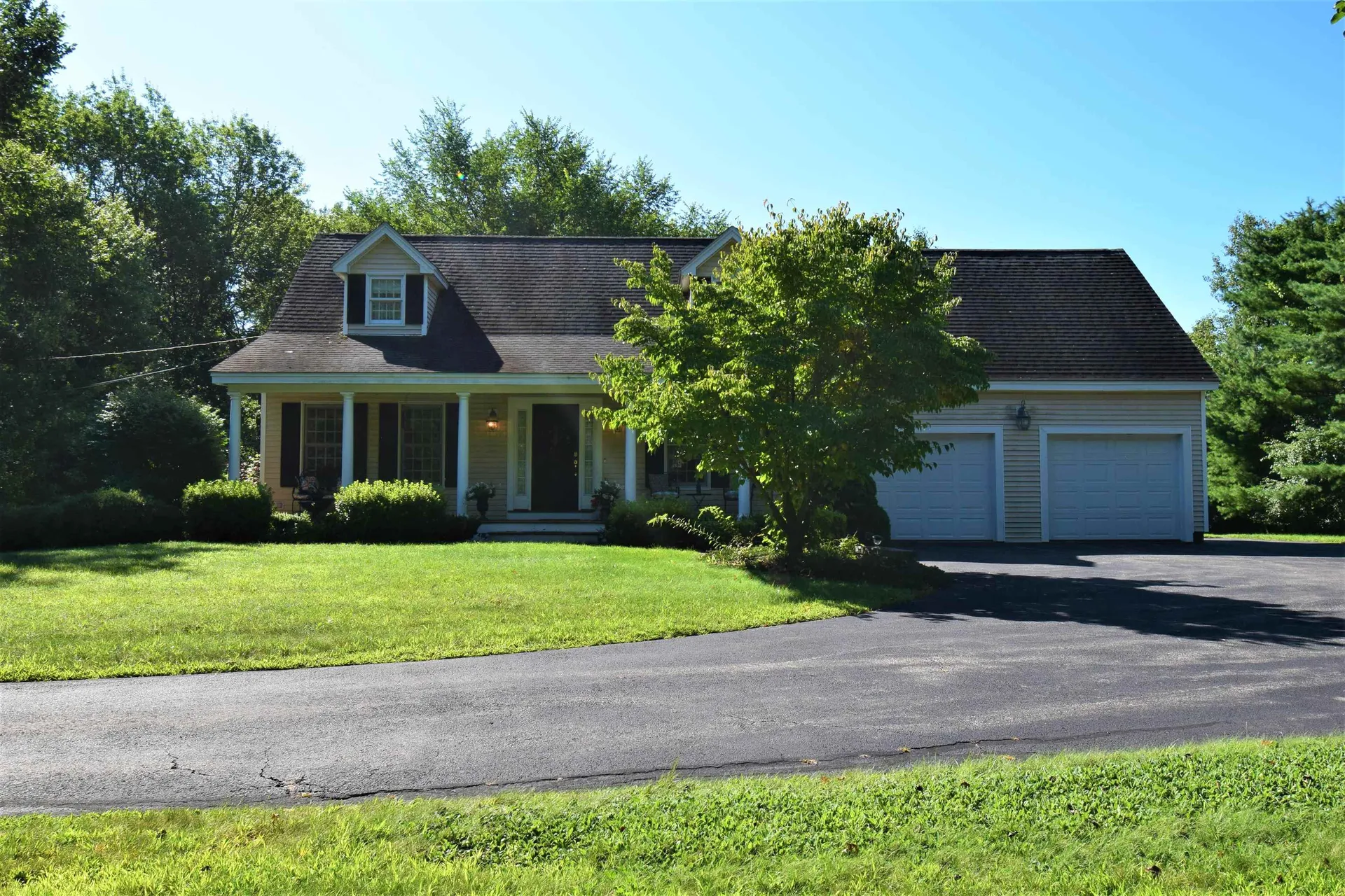 27 Exeter Road Kingston NH 03848