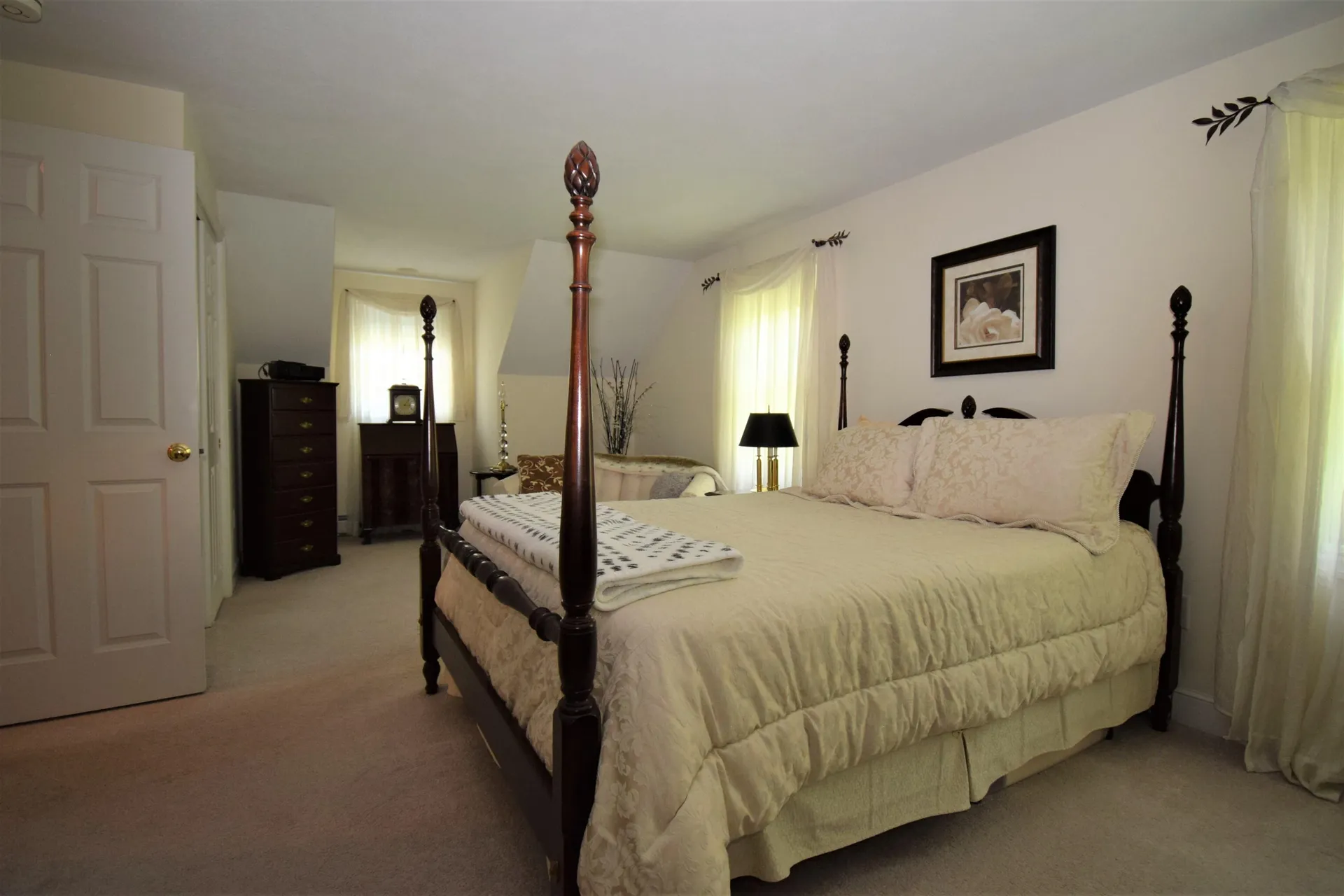 27 Exeter Road Kingston NH 03848