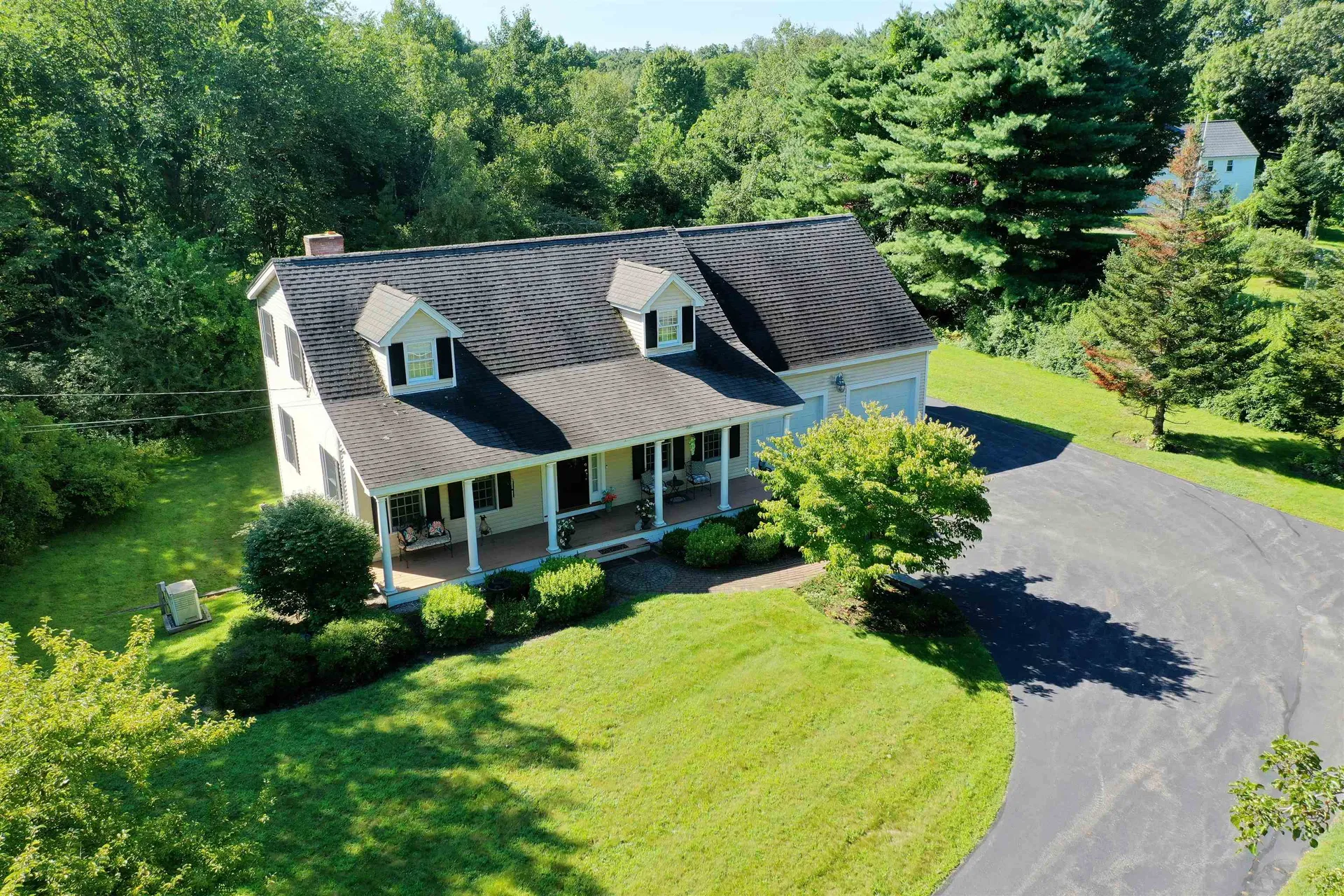27 Exeter Road Kingston NH 03848