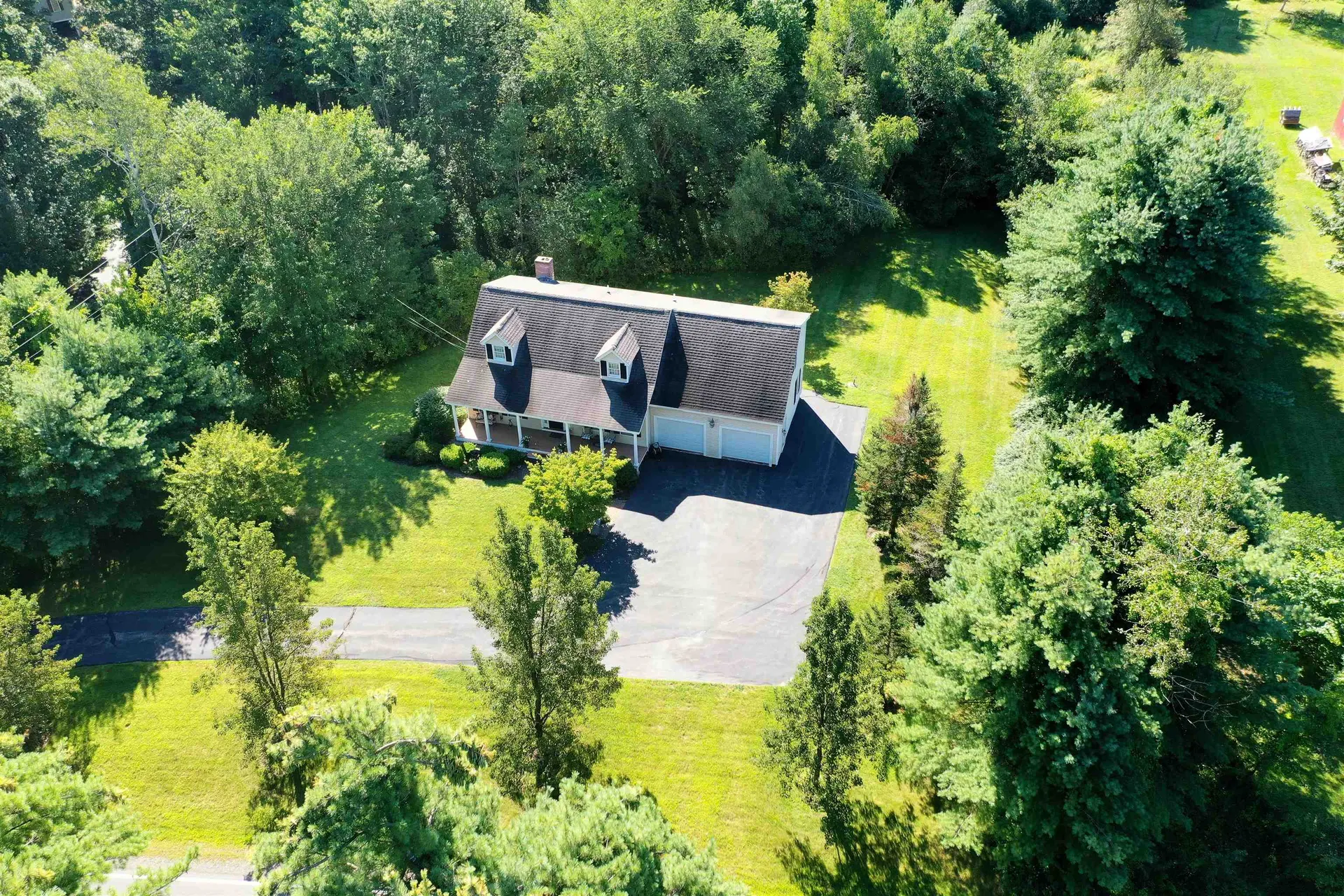 27 Exeter Road Kingston NH 03848