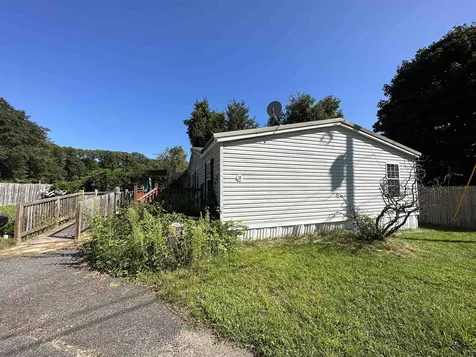 24 Avery Circle Winchester NH 03470