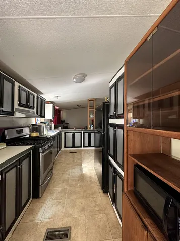 24 Avery Circle Winchester NH 03470