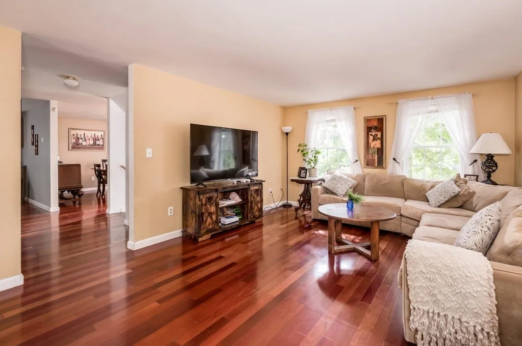 15 North Intervale Street Nashua NH 03064