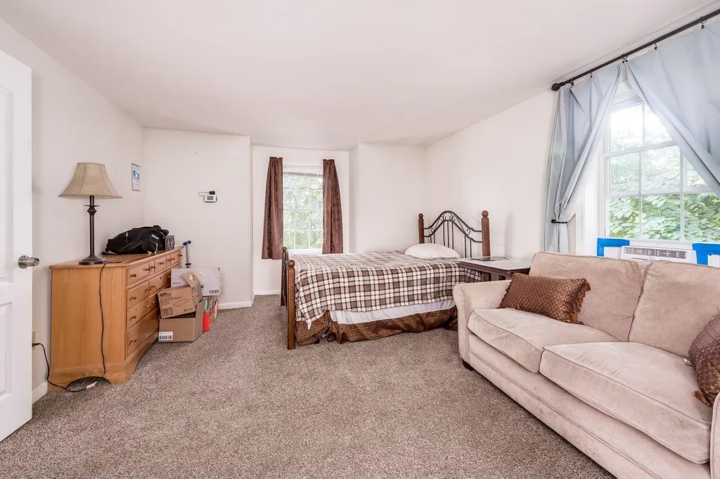 15 North Intervale Street Nashua NH 03064