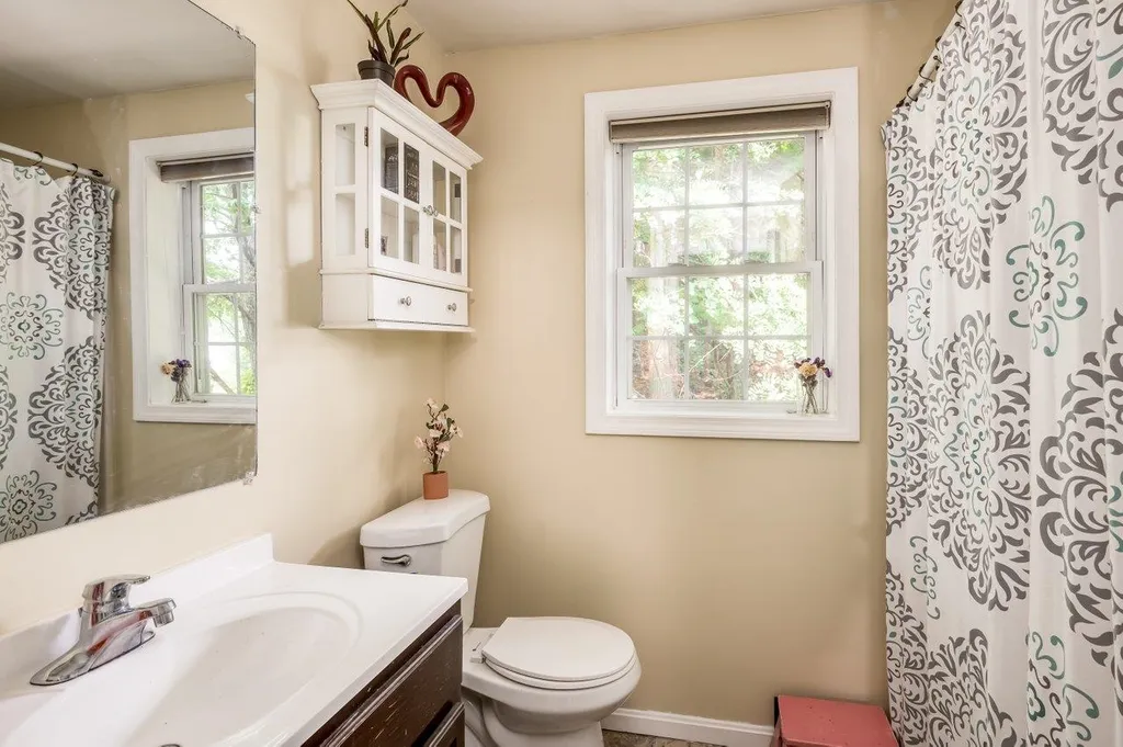 15 North Intervale Street Nashua NH 03064