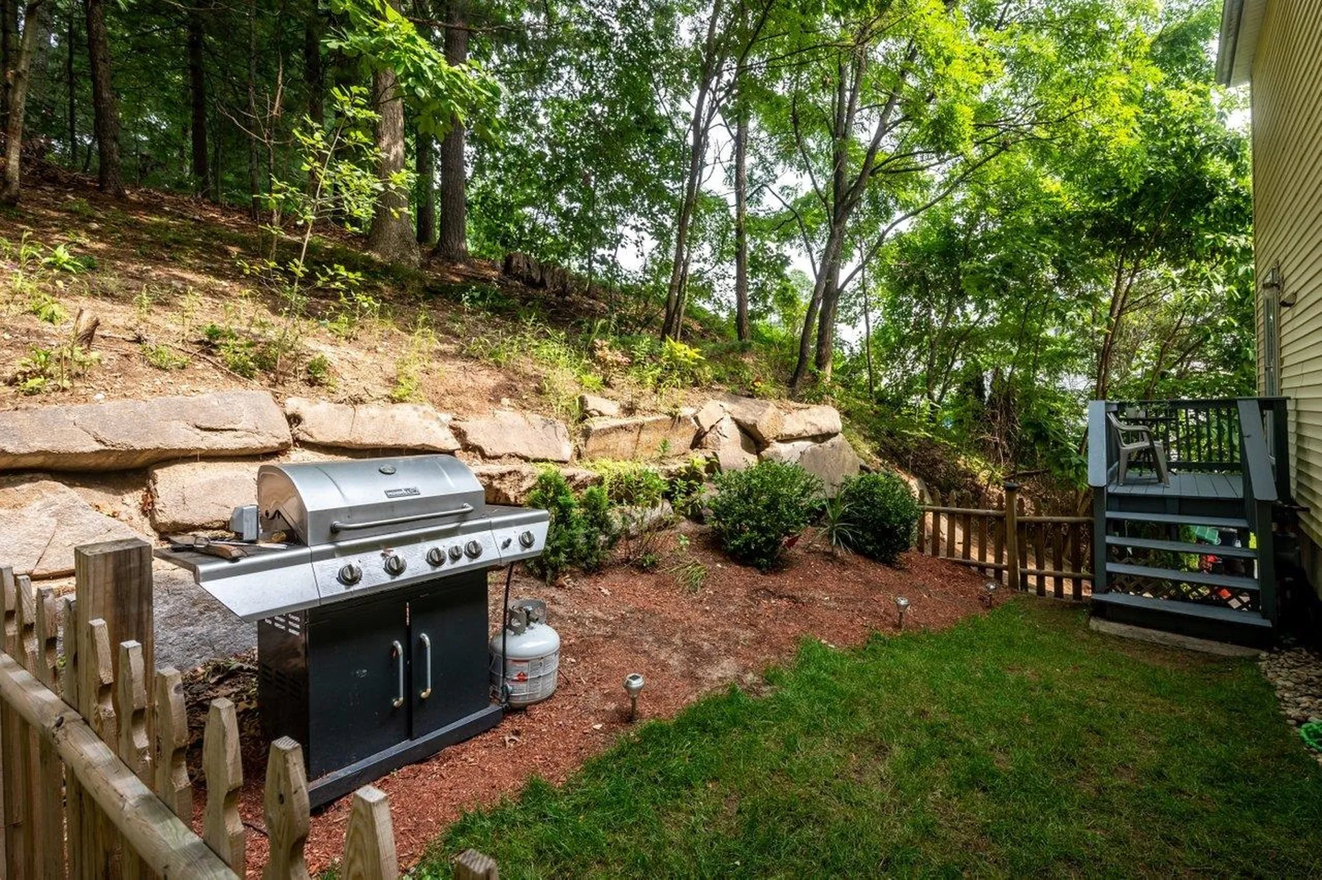 15 North Intervale Street Nashua NH 03064
