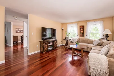 15 North Intervale Street Nashua NH 03064